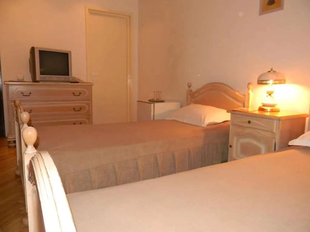 Guest house Vila Casa Victor Bucharest