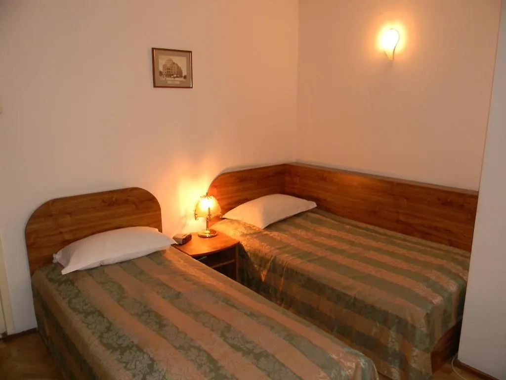 Vila Casa Victor Bucharest 3*,